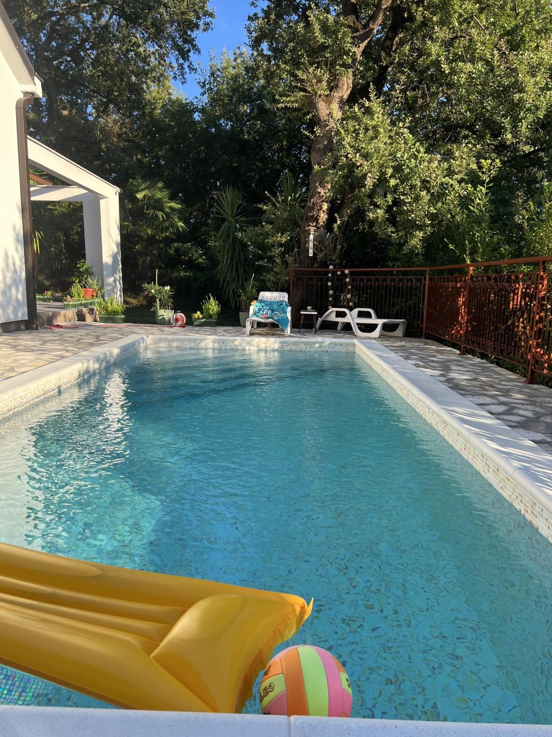 Pool Villa Topla view 3