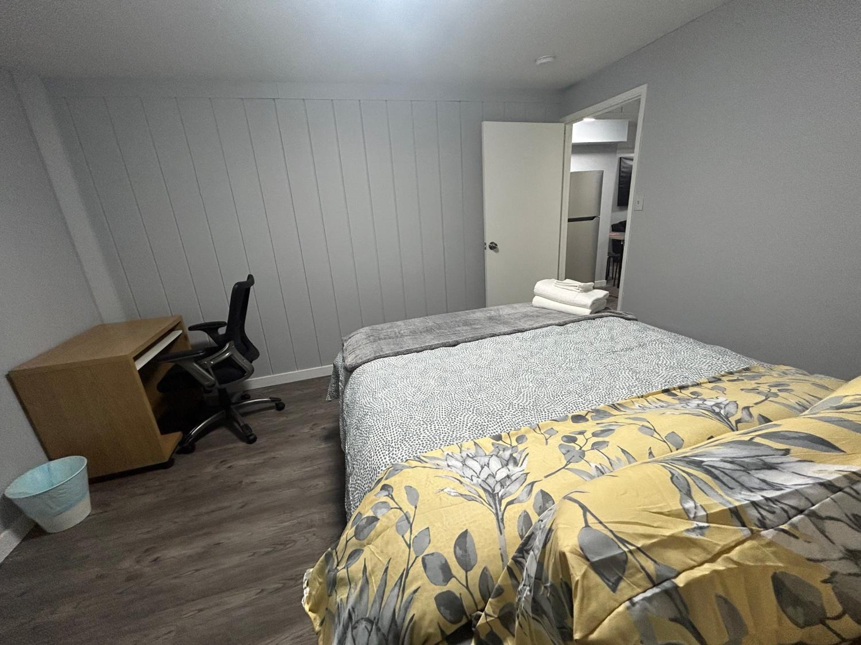 Cute Highlandpark (Lower A Unit)