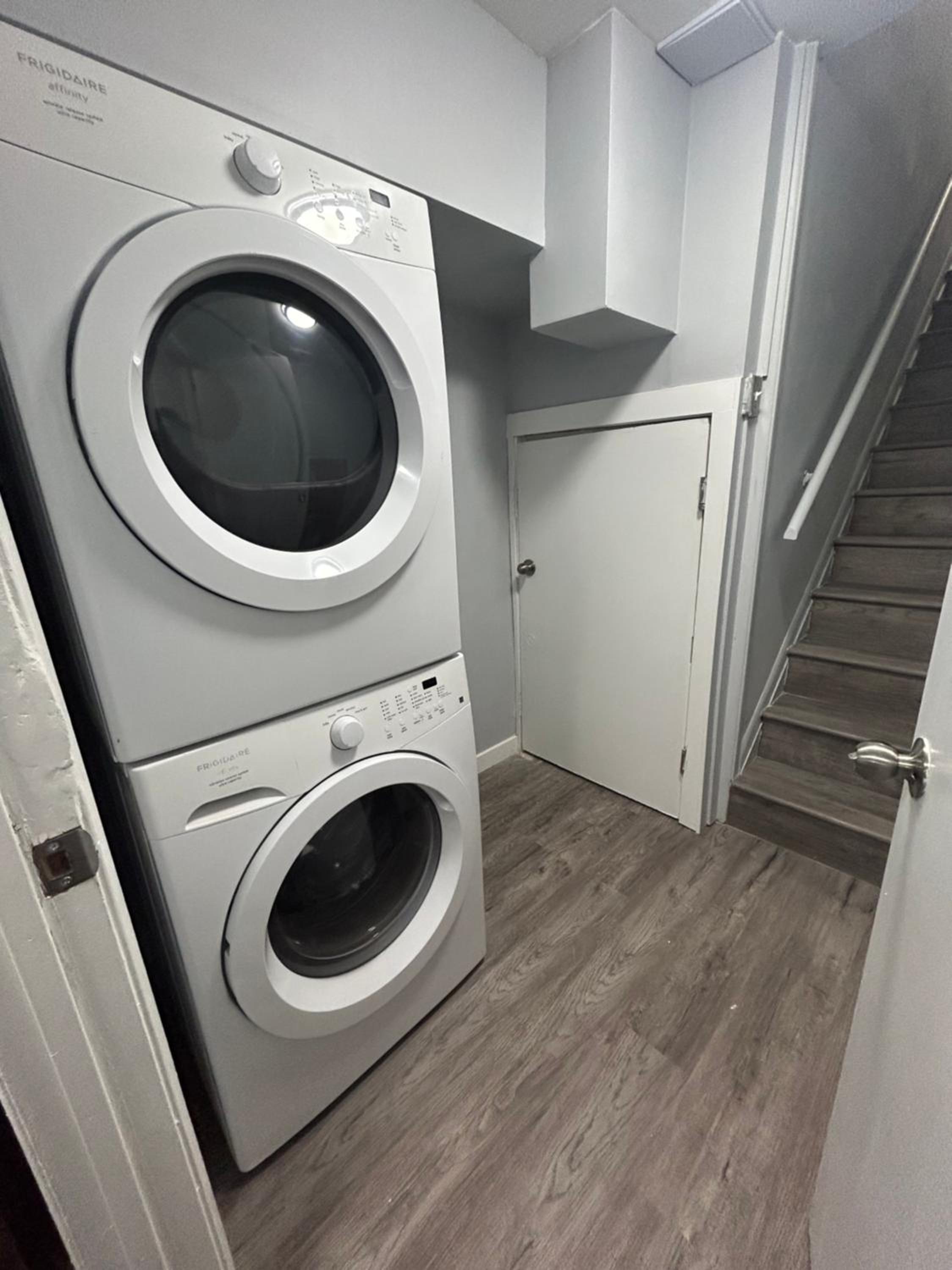Cute Highlandpark (Lower A Unit)