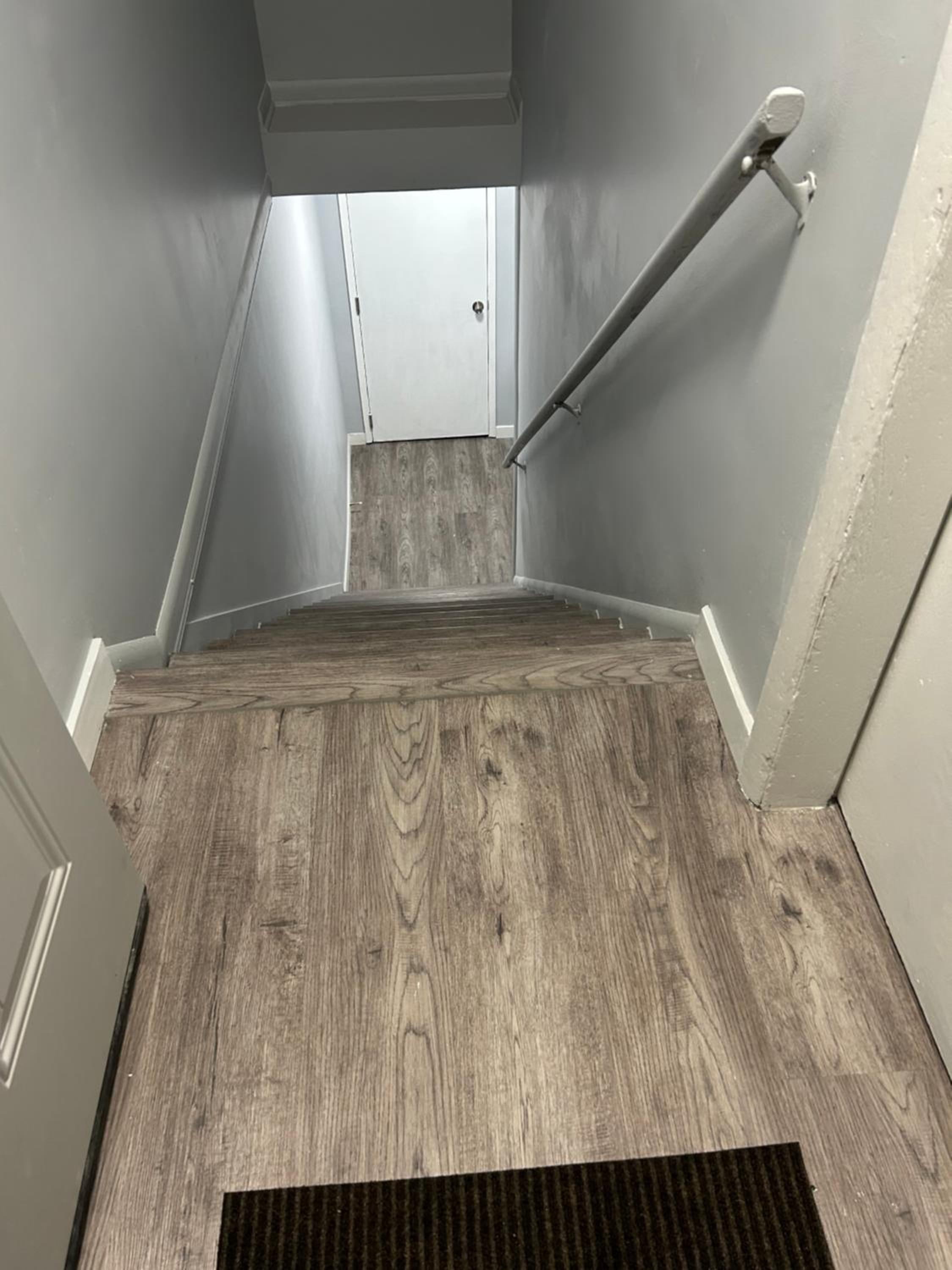 Cute Highlandpark (Lower A Unit)