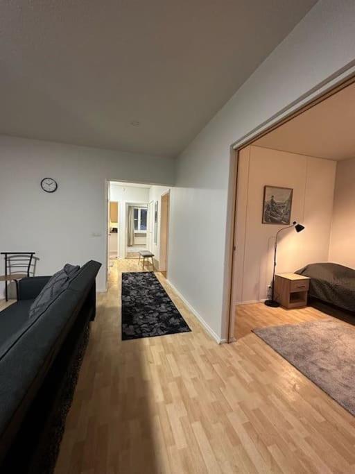 Kotimaailma apartments - Viihtyisä Neliö keskustassa
