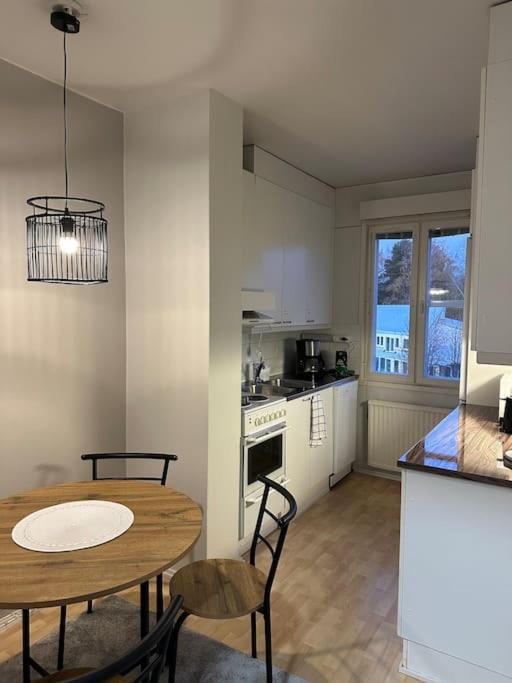 Kotimaailma apartments - Viihtyisä Neliö keskustassa
