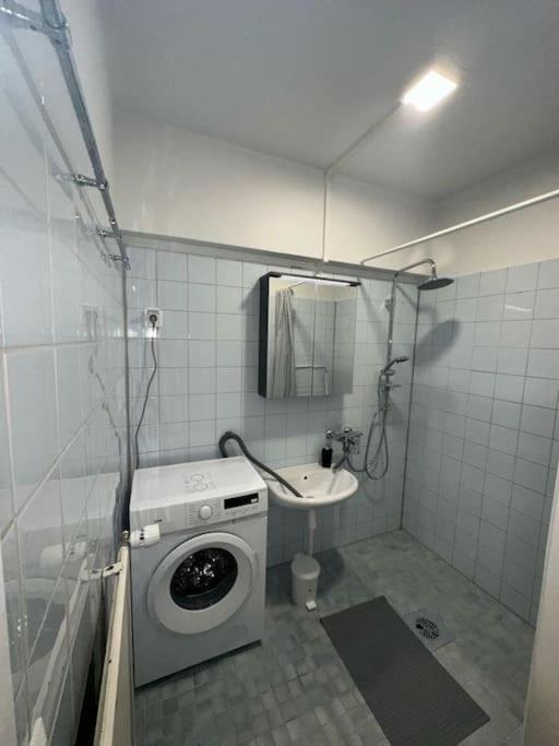Kotimaailma apartments - Viihtyisä Neliö keskustassa