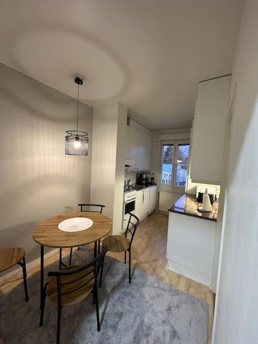 Kotimaailma apartments - Viihtyisä Neliö keskustassa