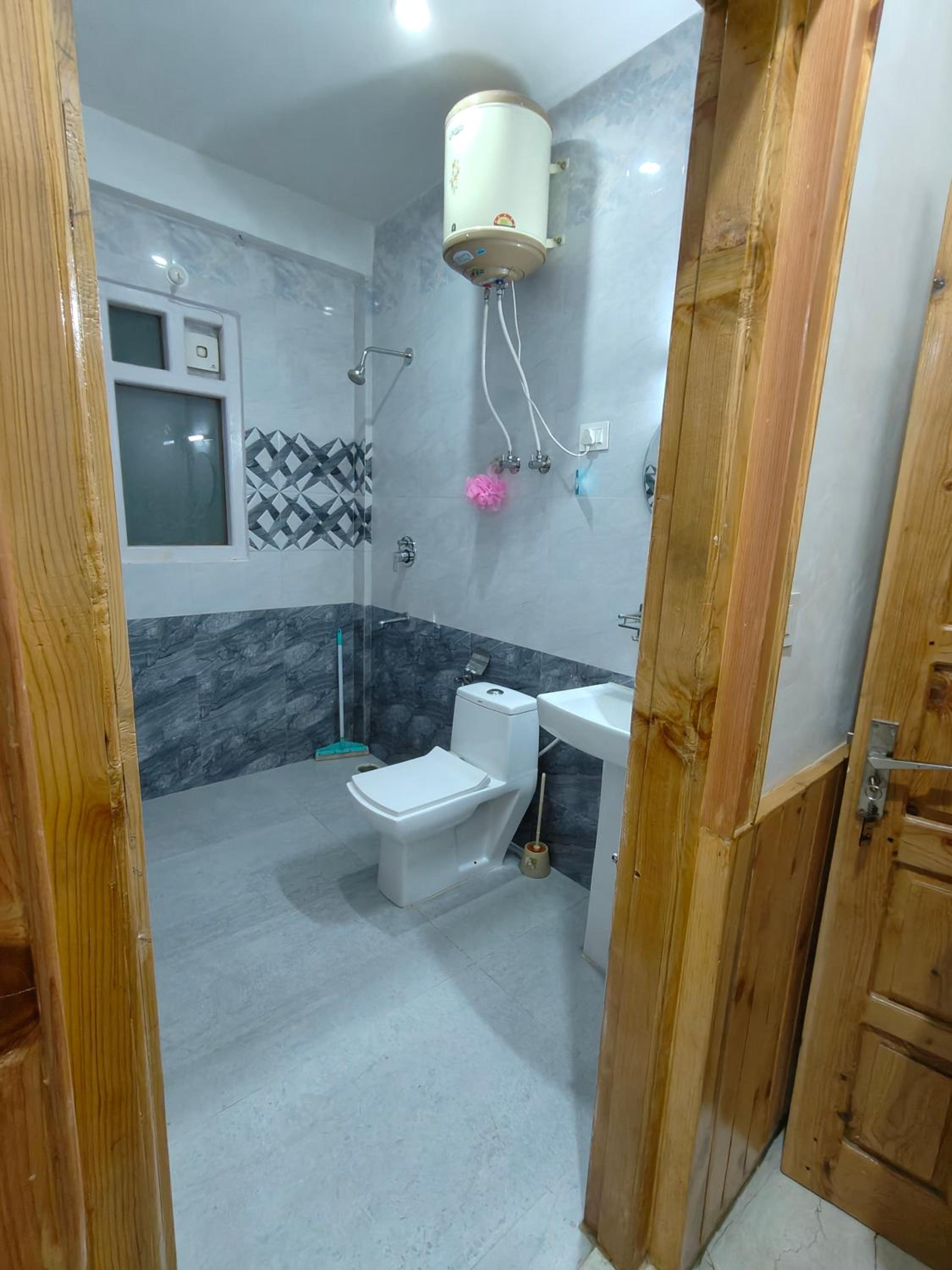 NEW SAMY CAFE AND HOMESTAY