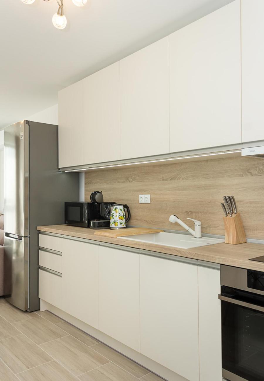 Modern Haven in Varna Retreat with Chic Ambiance by Flat Mаnager