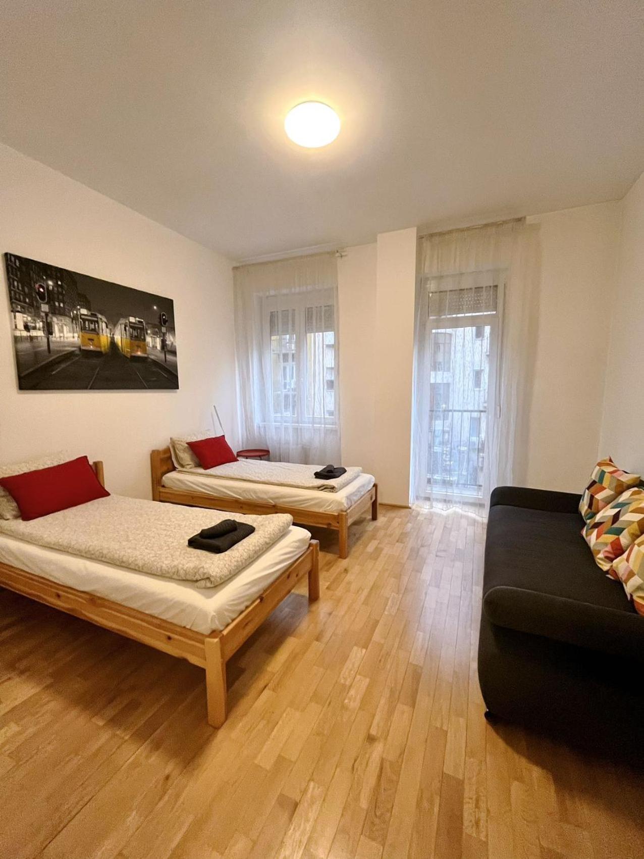 Boutique Family Apartment in the Heart of City