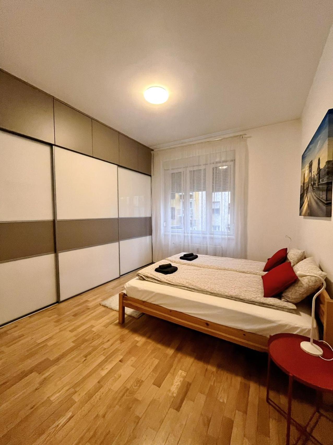 Boutique Family Apartment in the Heart of City