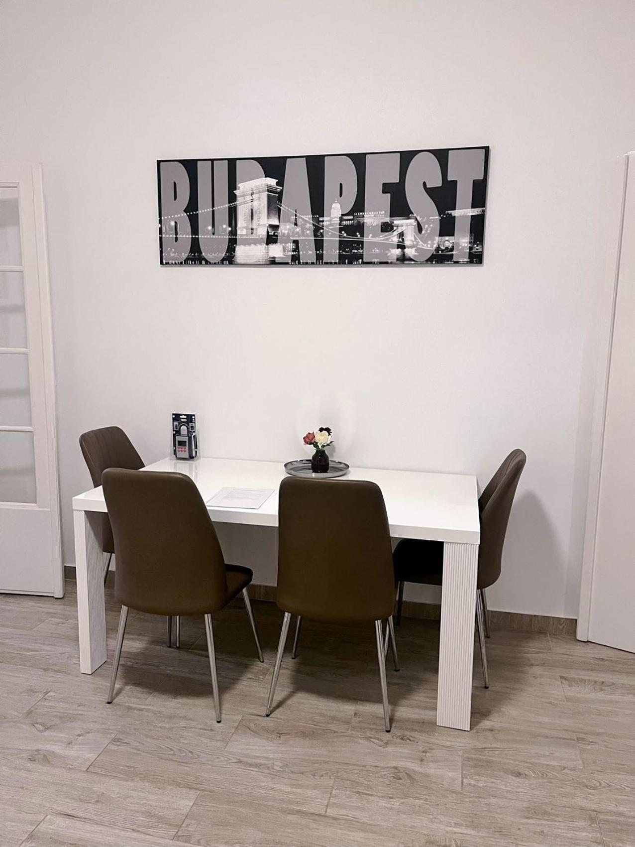Boutique Family Apartment in the Heart of City