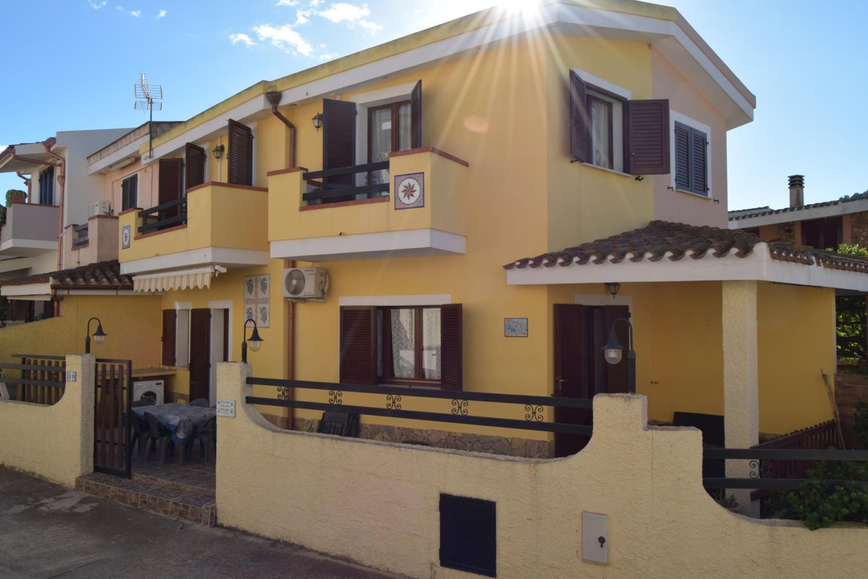 Casa Tina By La Via Del Mare Viaggi e Vacanze view 5