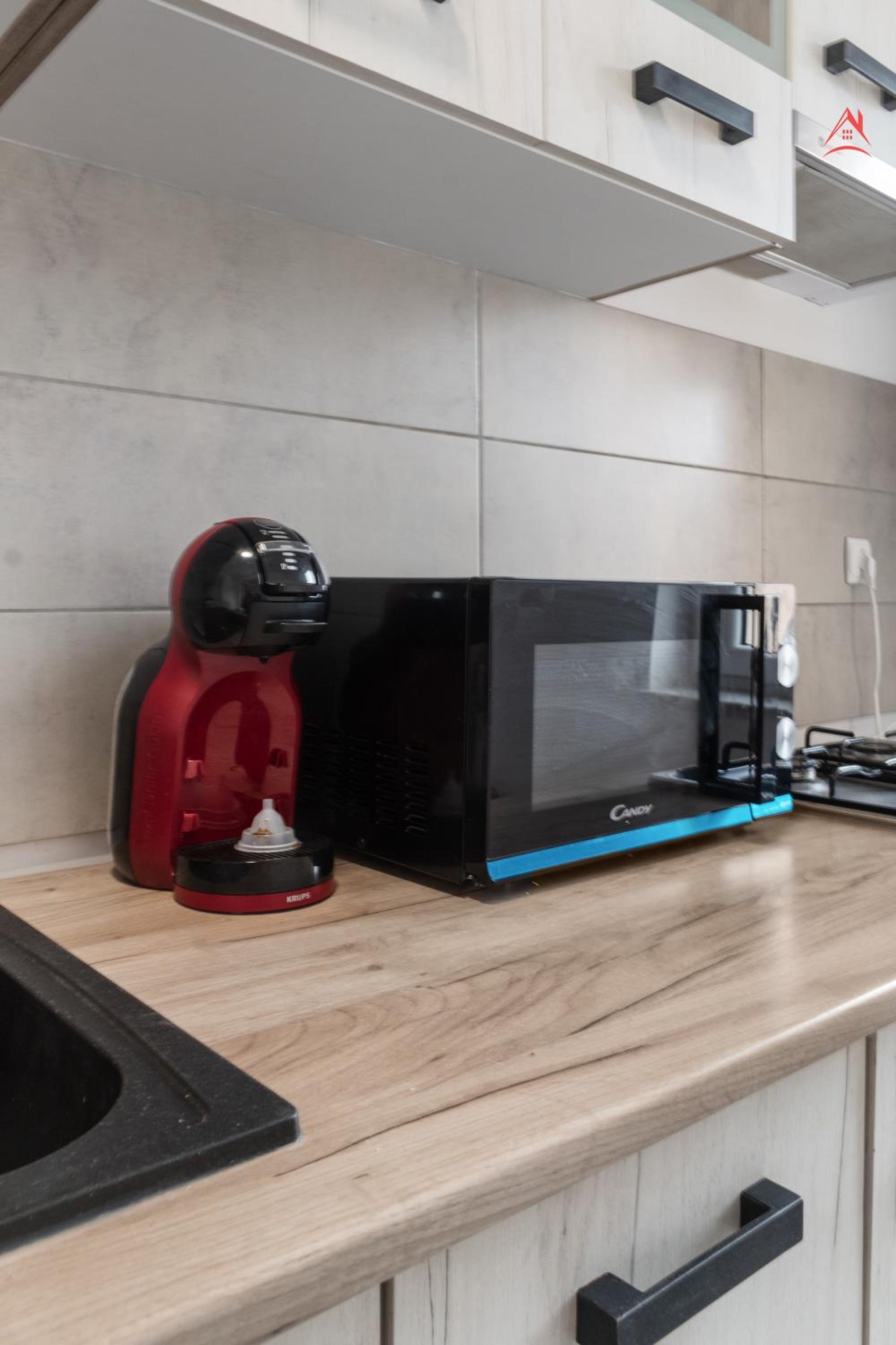 Northlight Residence - Large Apartment and Private Parking view 5