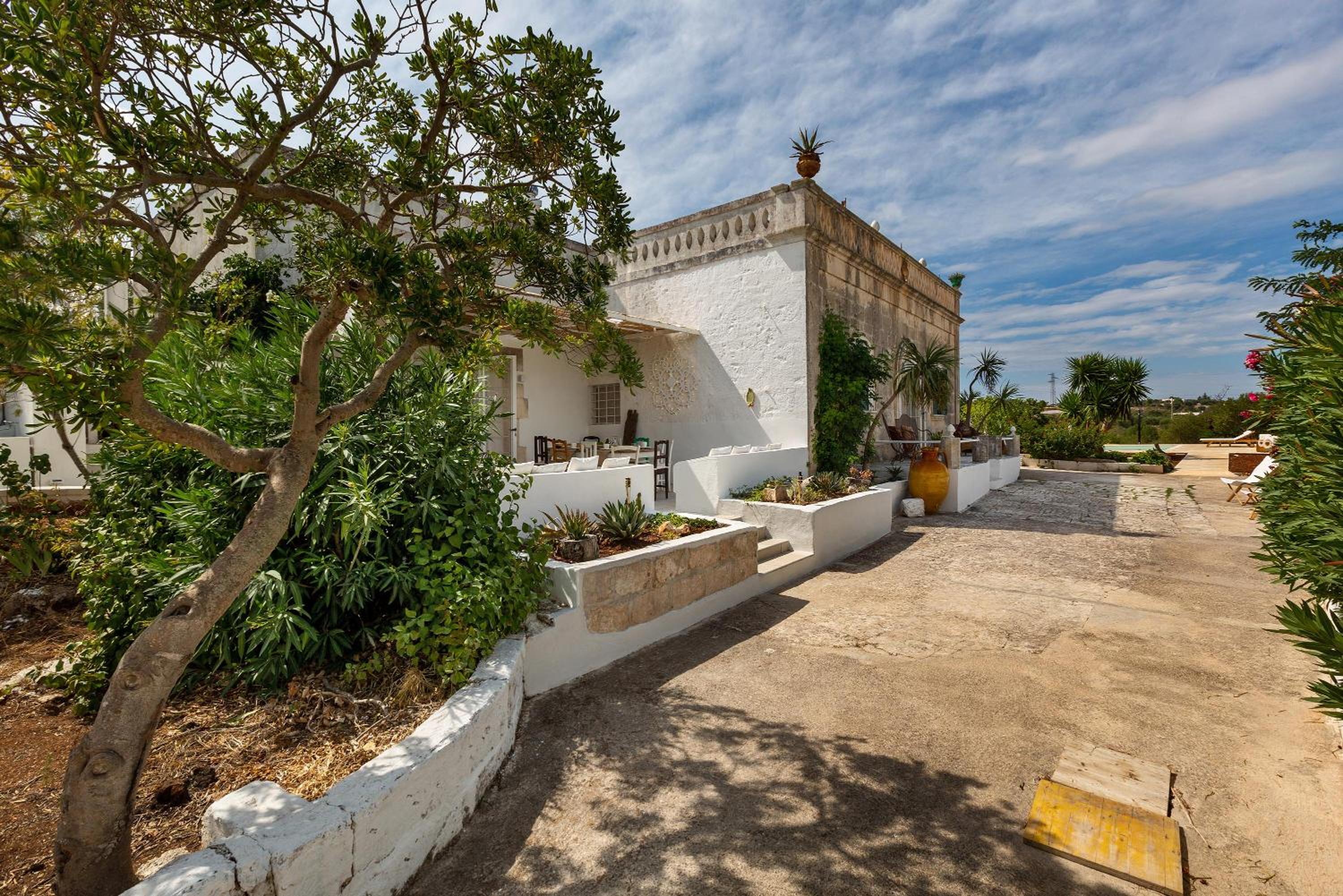 Casal 800 by Perle di Puglia view 2