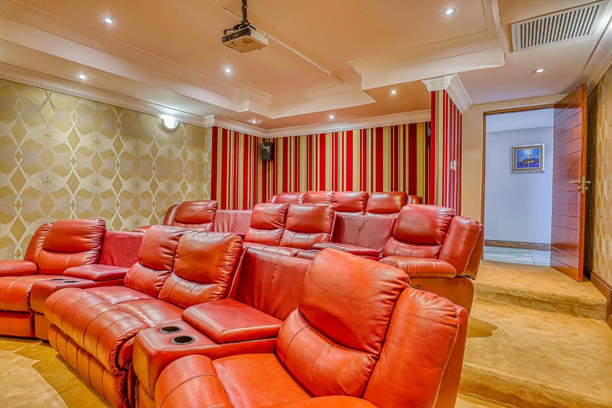 Villa Tasha Luxury Suites, Lanseria