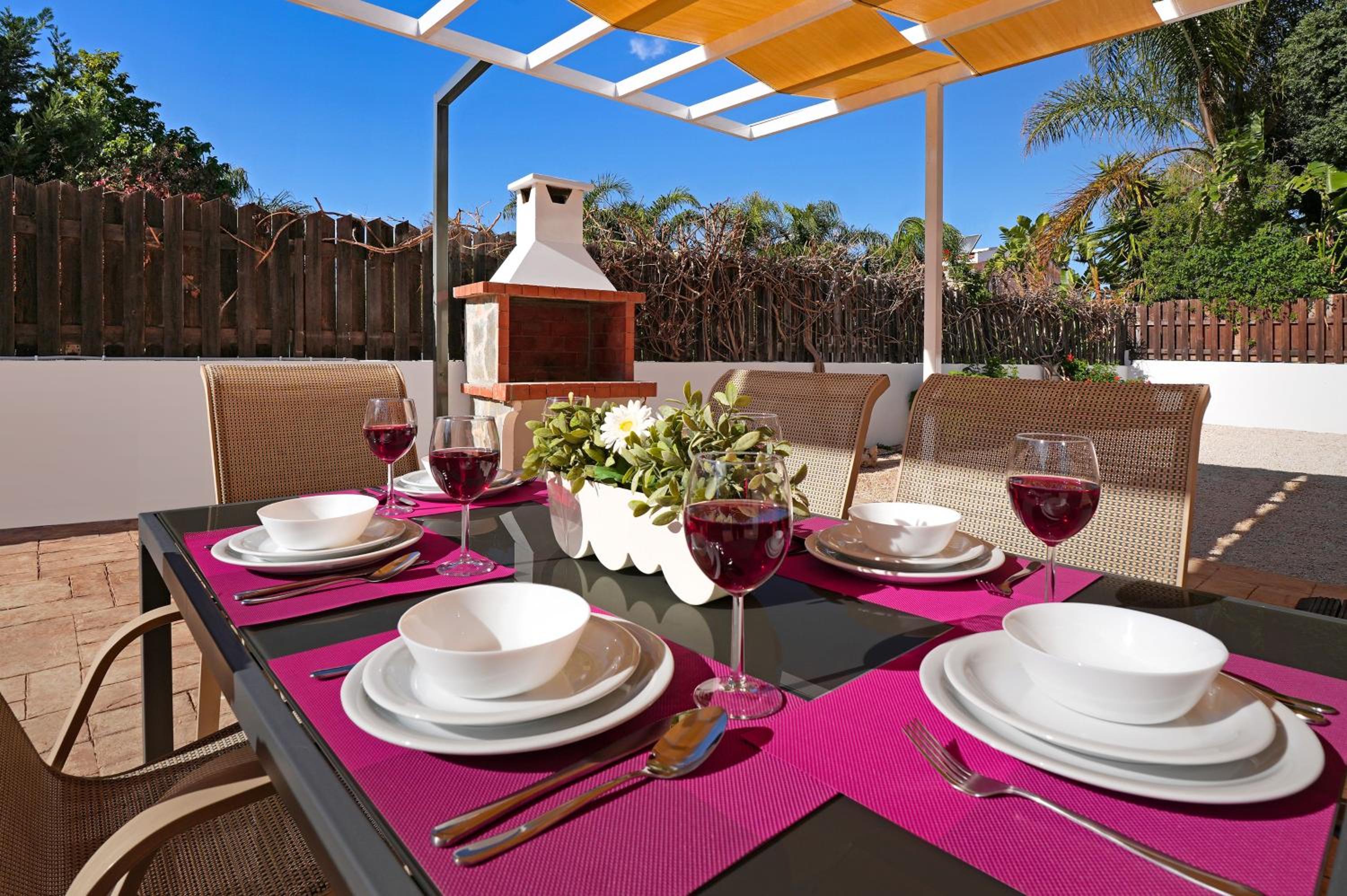 Villa Posidonia - 200m from Sandy Beach