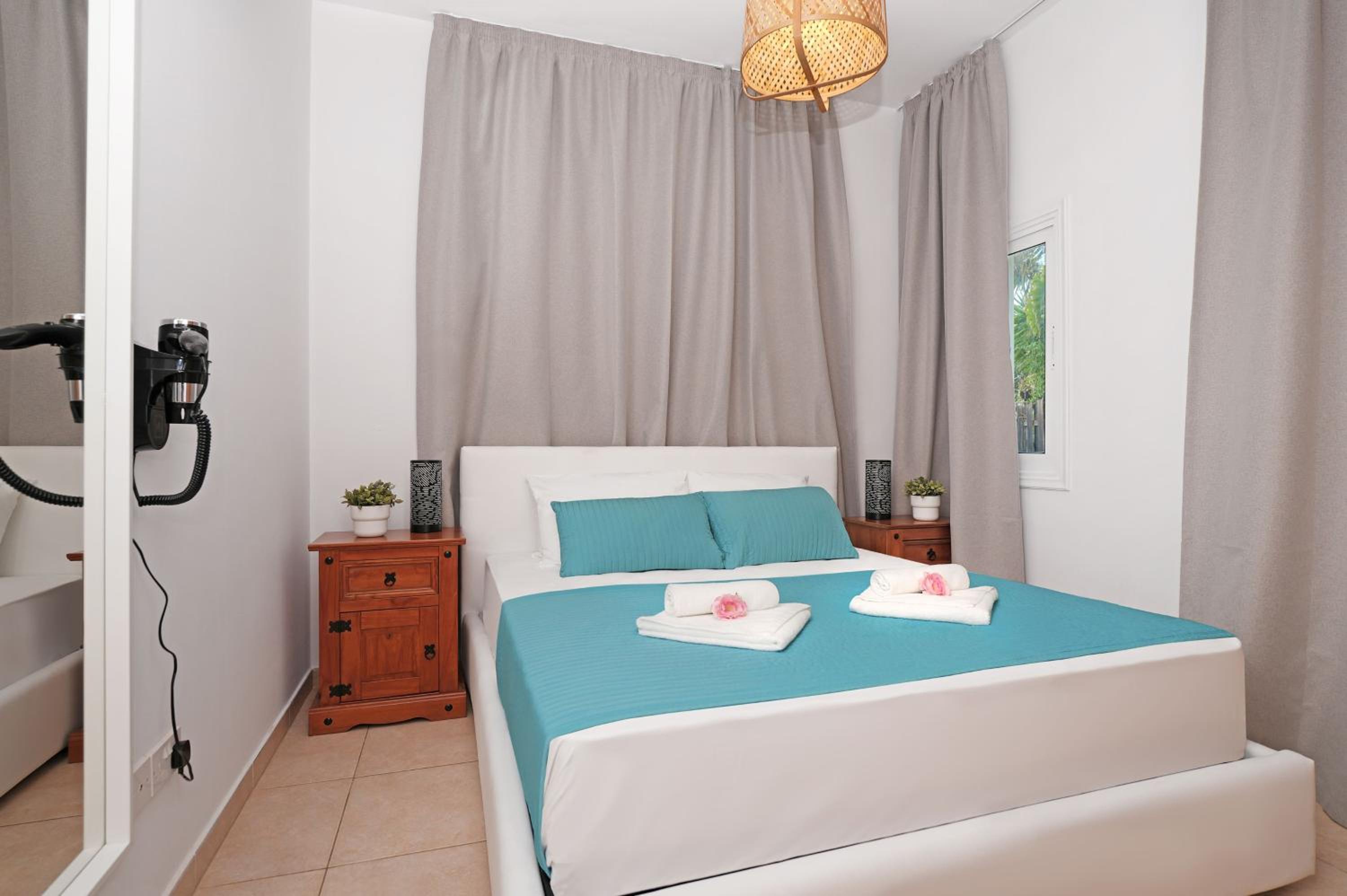 Villa Posidonia - 200m from Sandy Beach