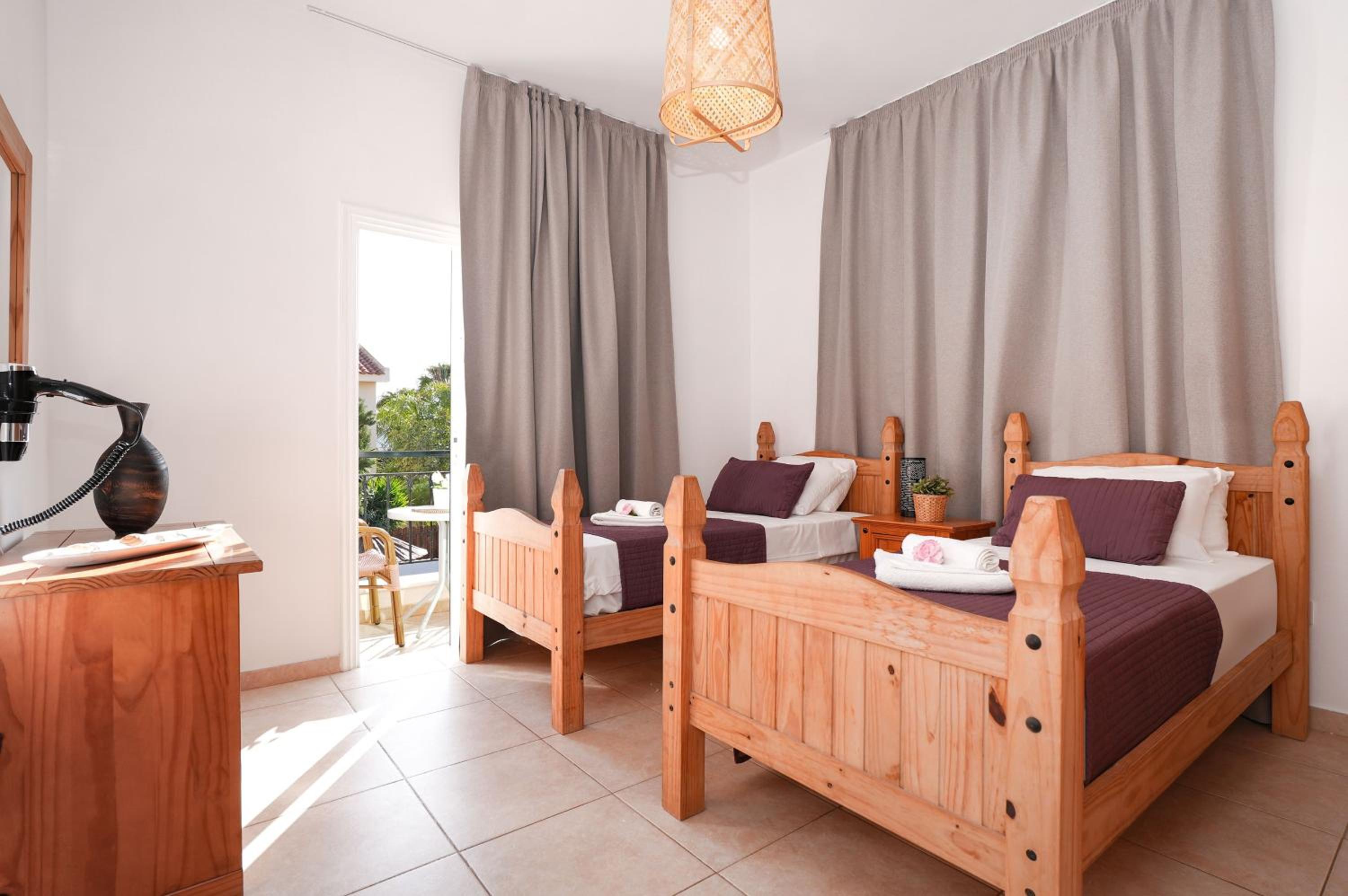 Villa Posidonia - 200m from Sandy Beach