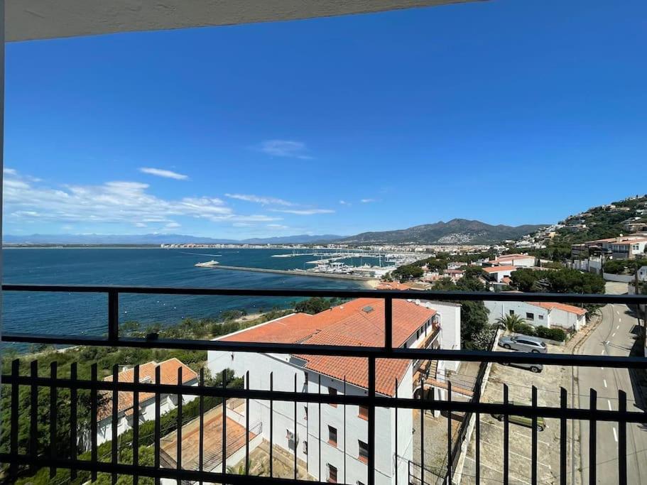 Precioso apartamento con vistas espectaculares de la Bahia Roses AV-48