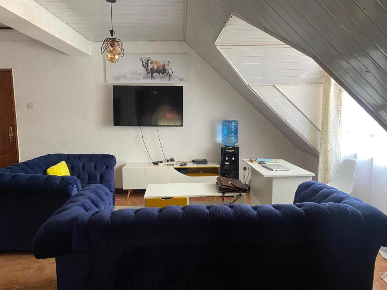 Cozy Penthouse, Kilimani view 2