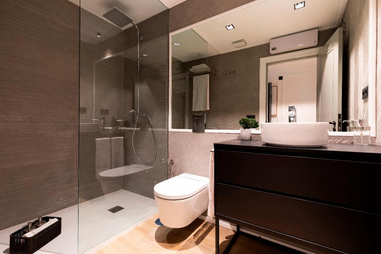 Edmond Vibes Puerta del Sol Suites view 5
