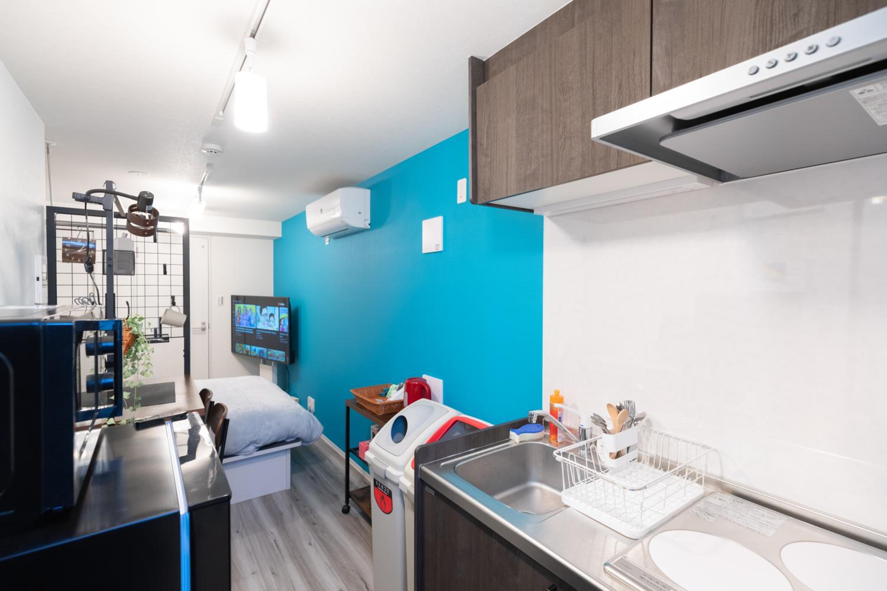 Caesar House Connecting Room 201and202