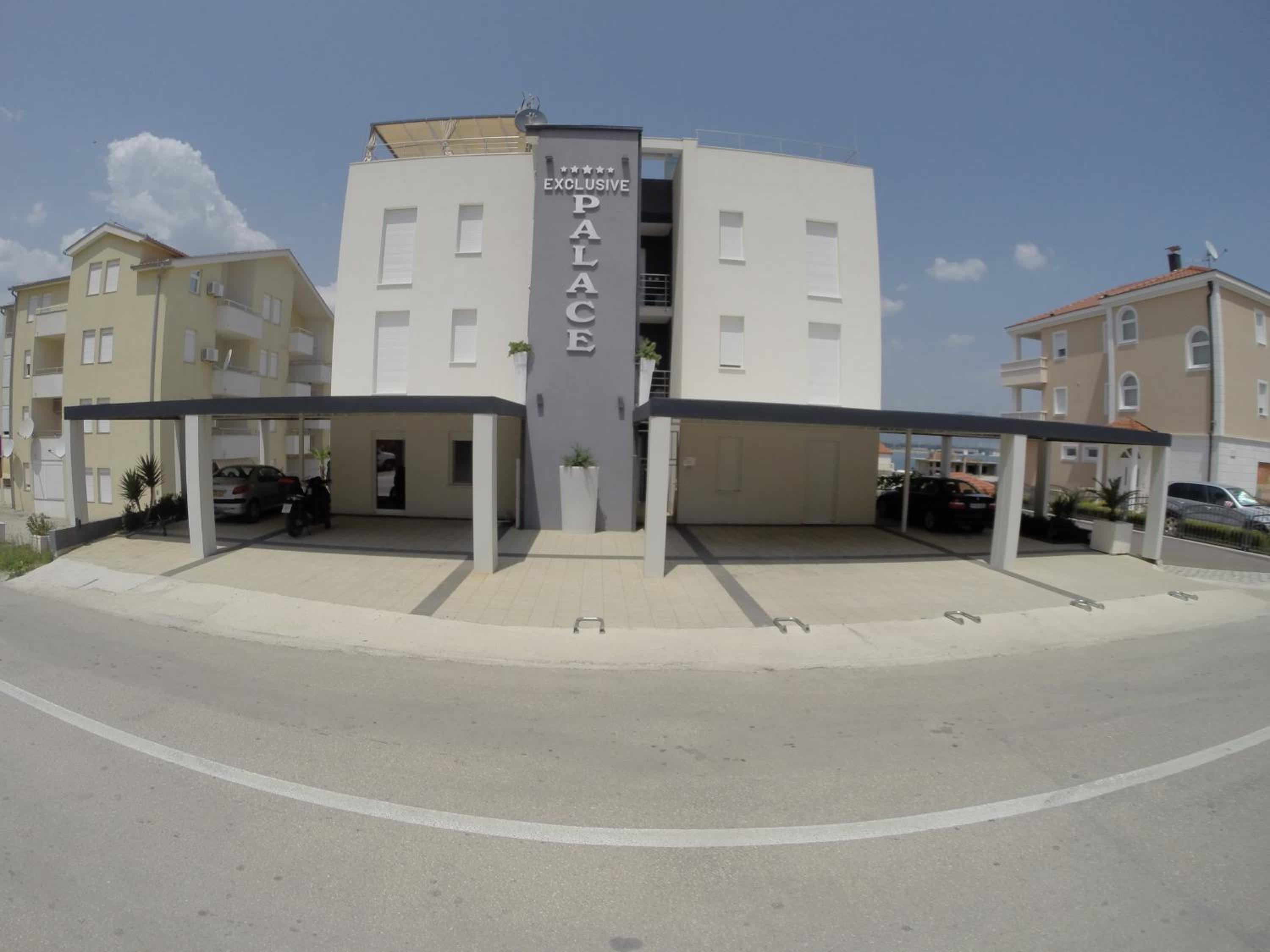 Apartments Exclusive Palace II