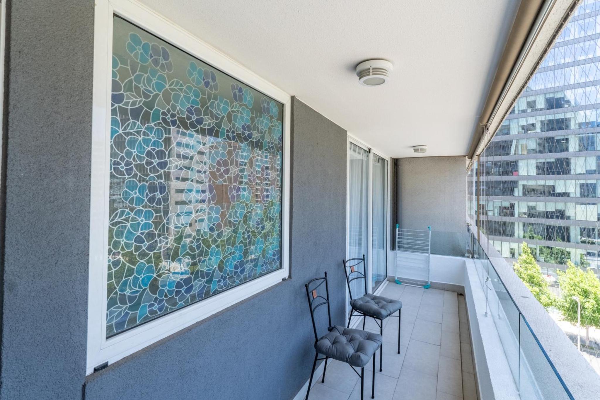 Kennedy Apartments Los Militares view 3