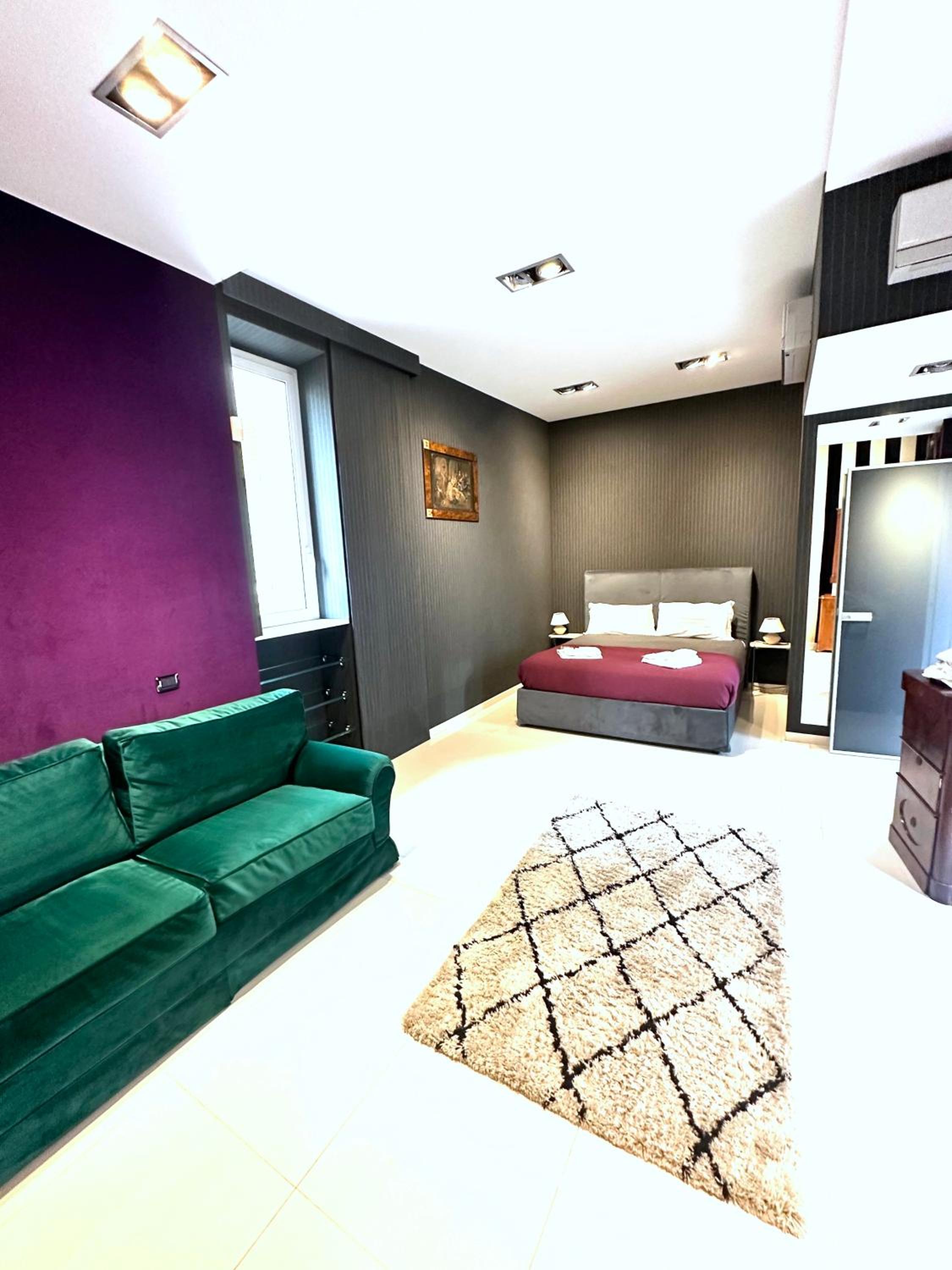 48 Fourty Eight Luxury Suites