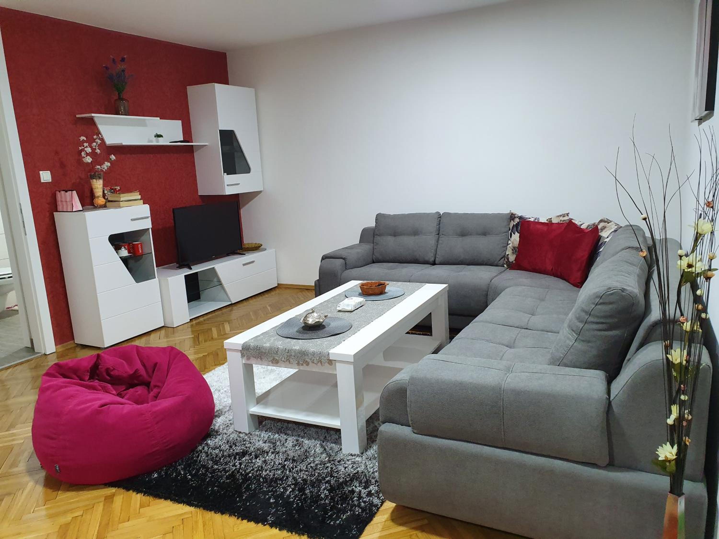 Apartment Centar with garage
