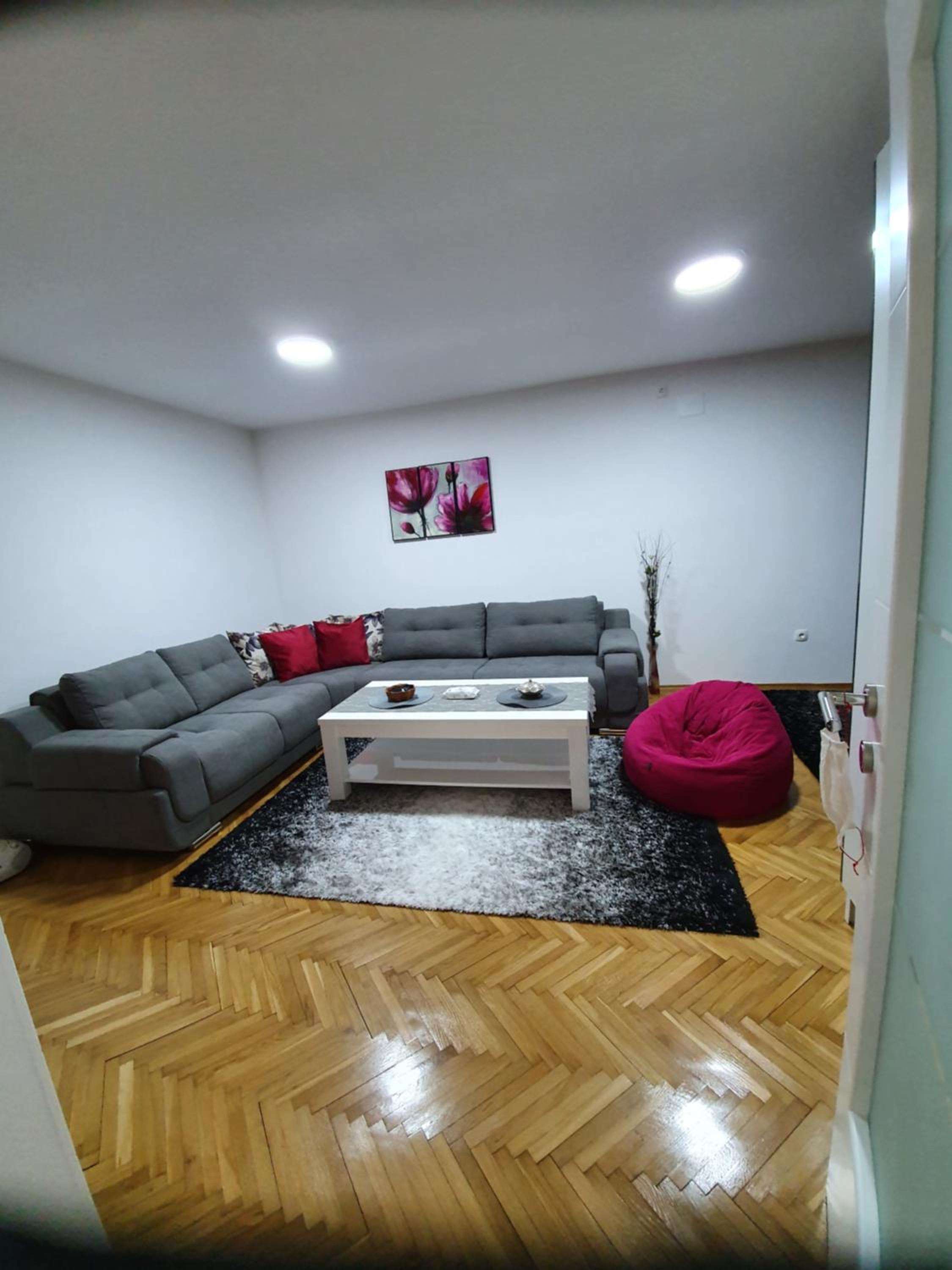 Apartment Centar with garage