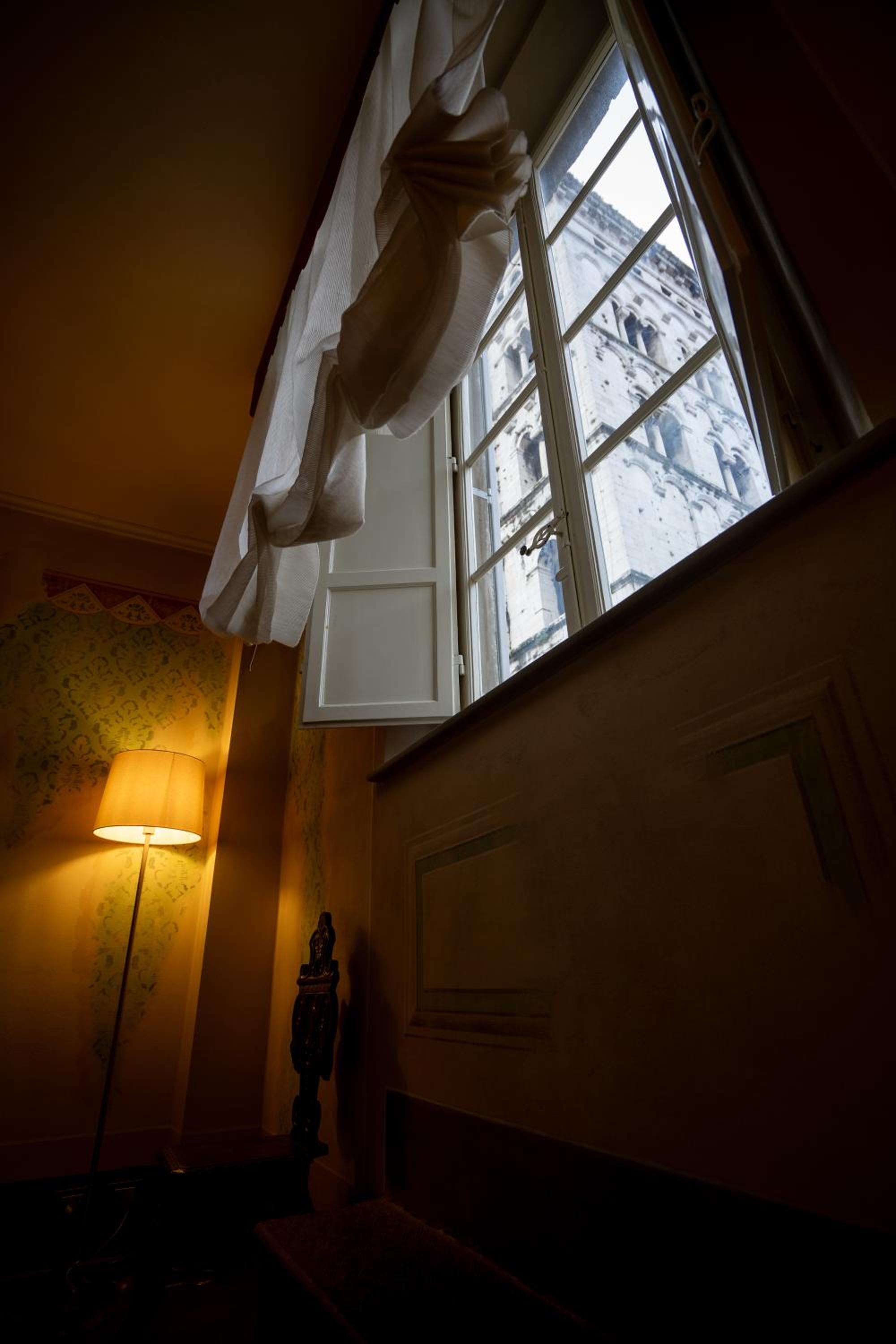 Photo 100