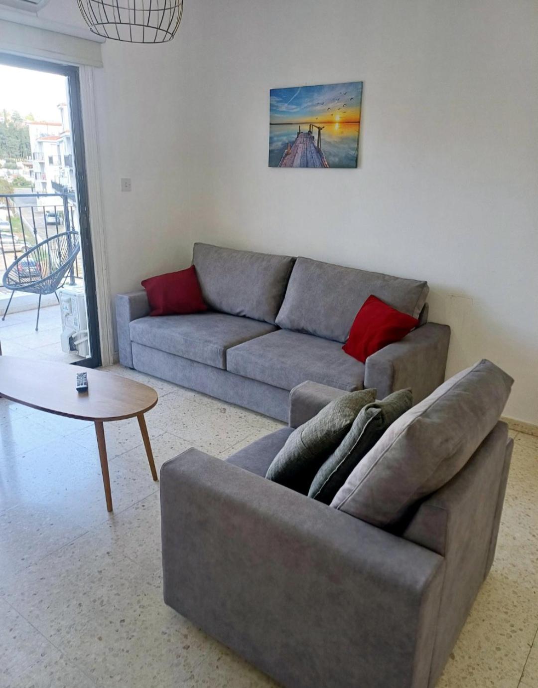 Modern 2bd appartment near mall- Internet 1Gbps