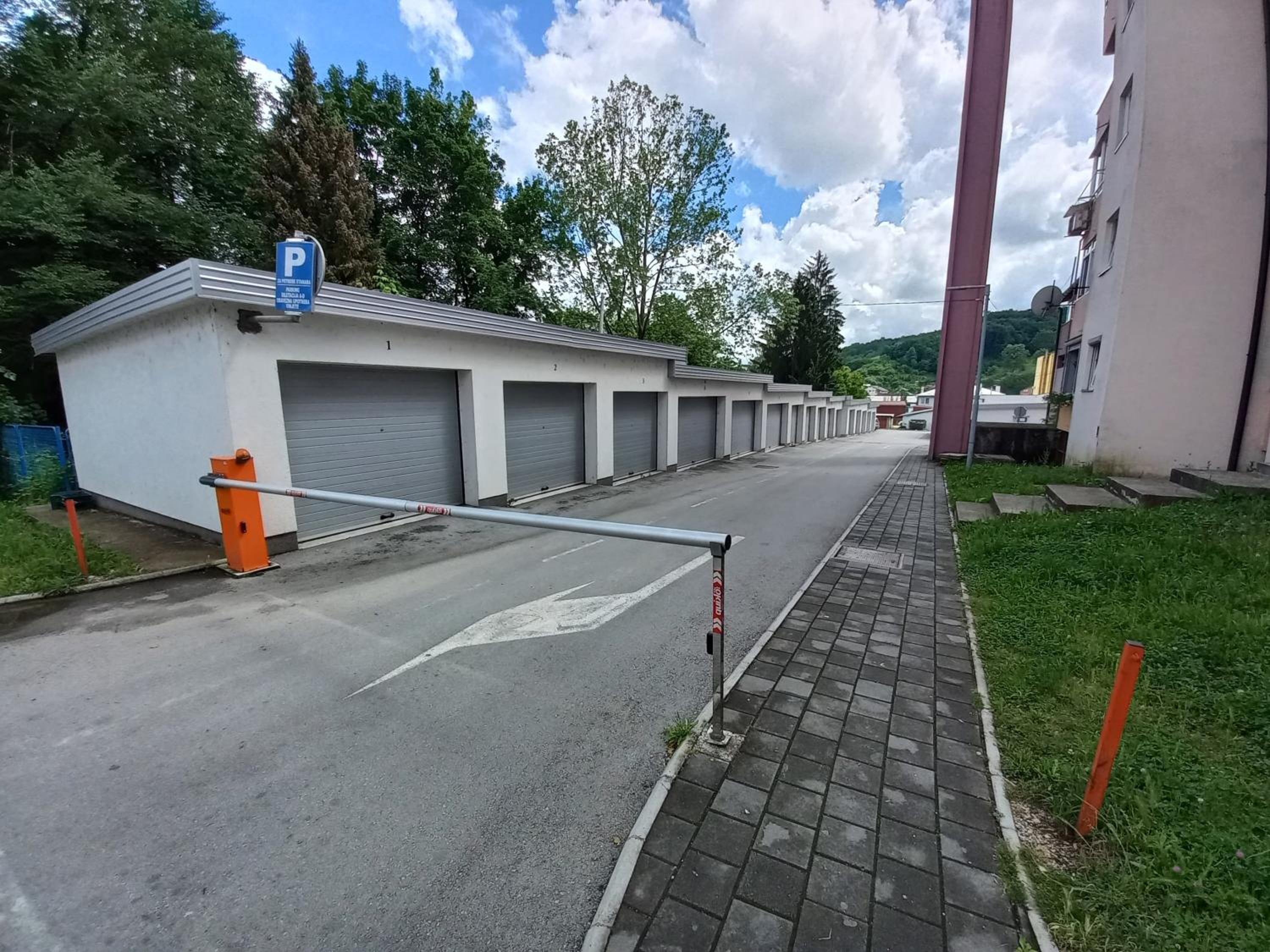 Apartment Centar with garage