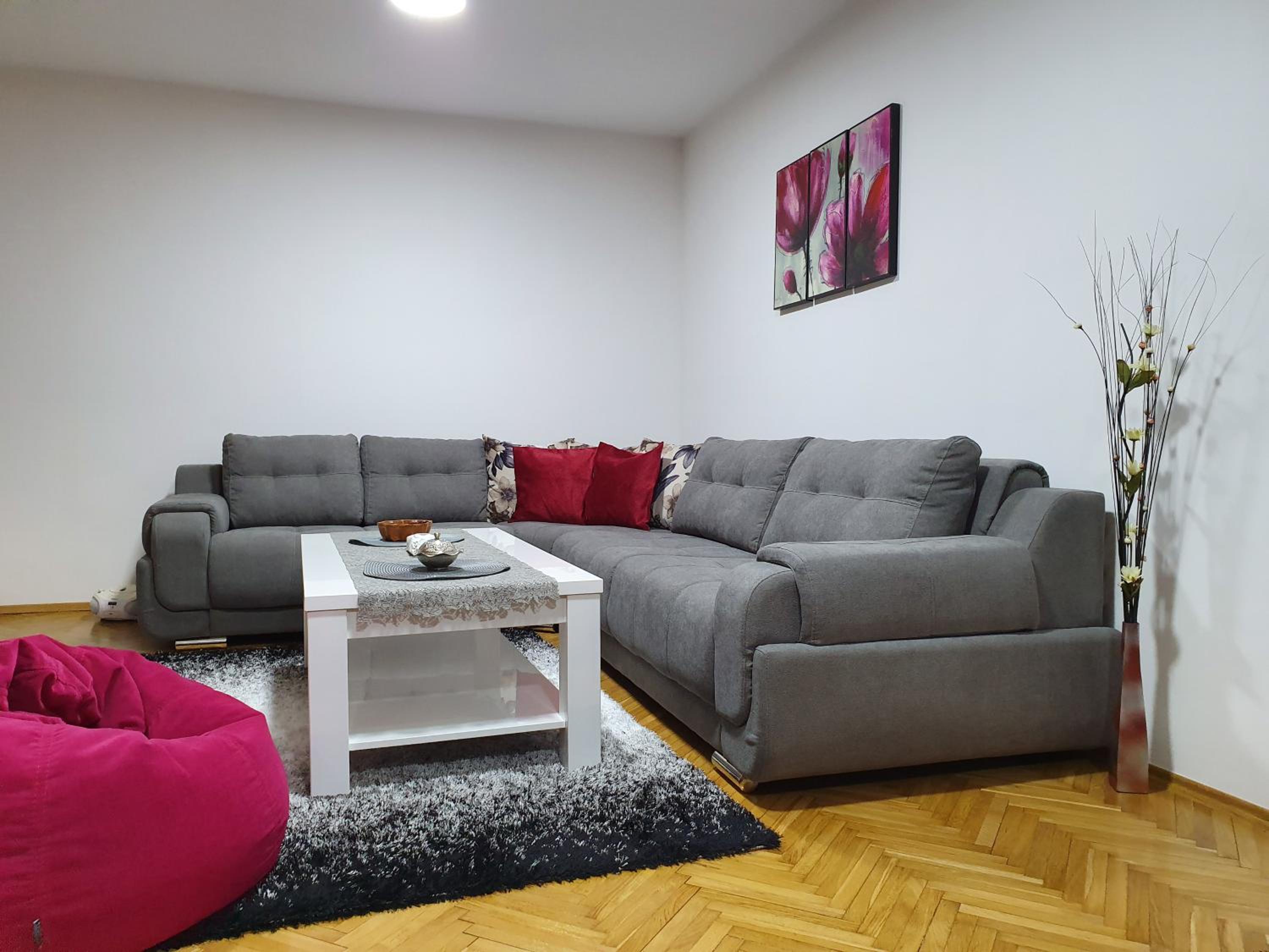 Apartment Centar with garage