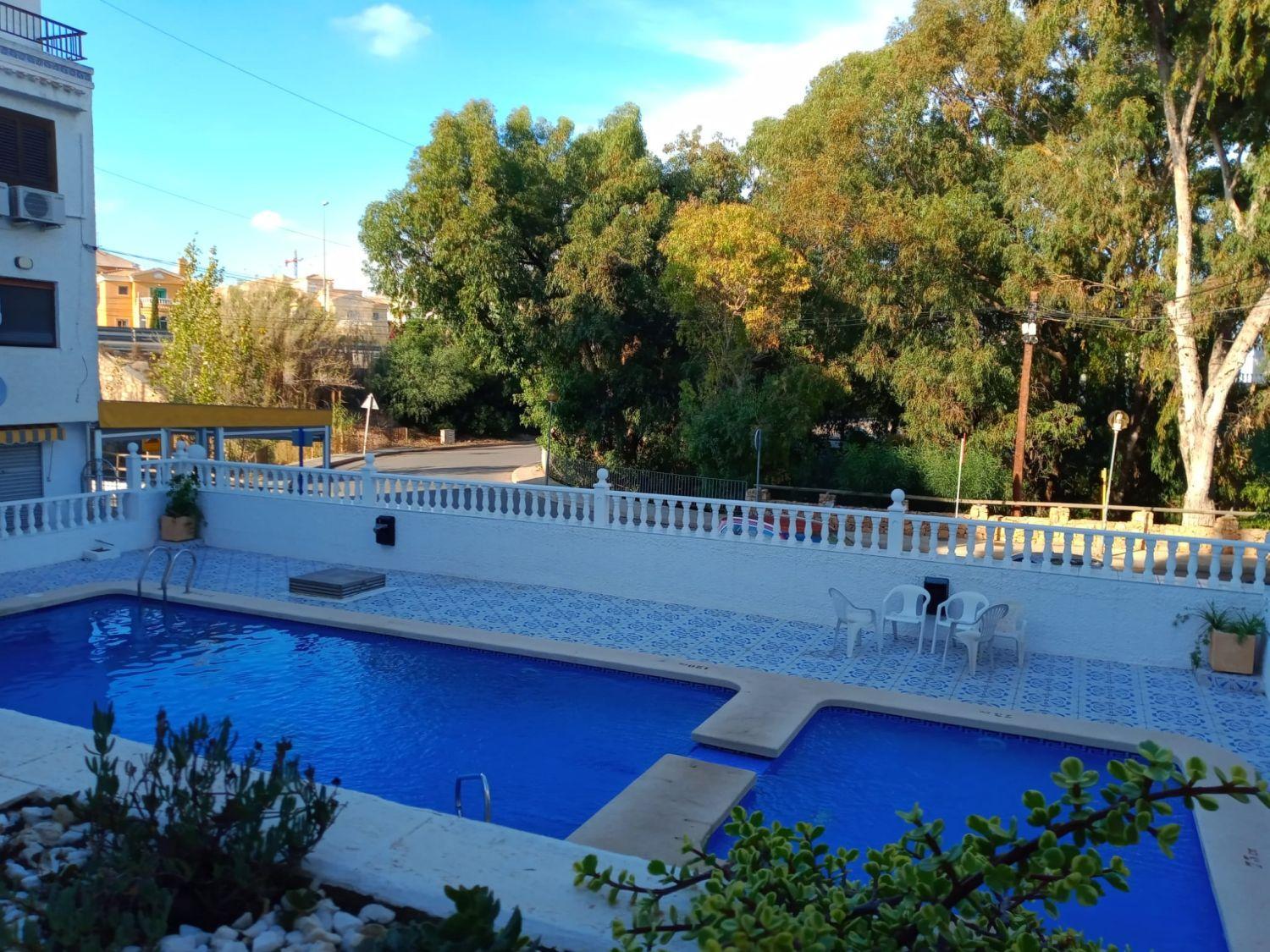 Residencial con piscina