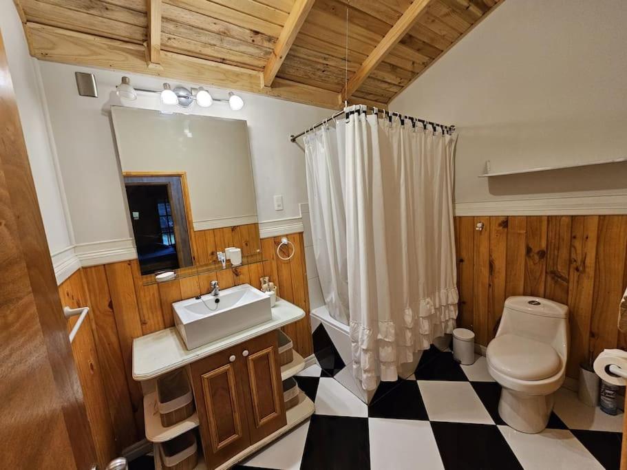 Casa familiar yumbel con opcion a tinaja