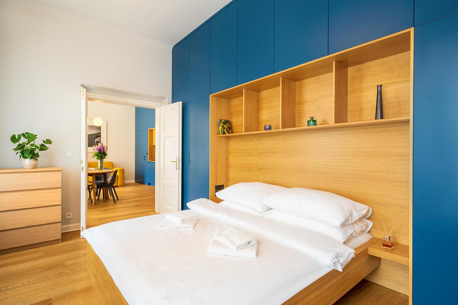 Quiet city center apartment in hip & foodie area