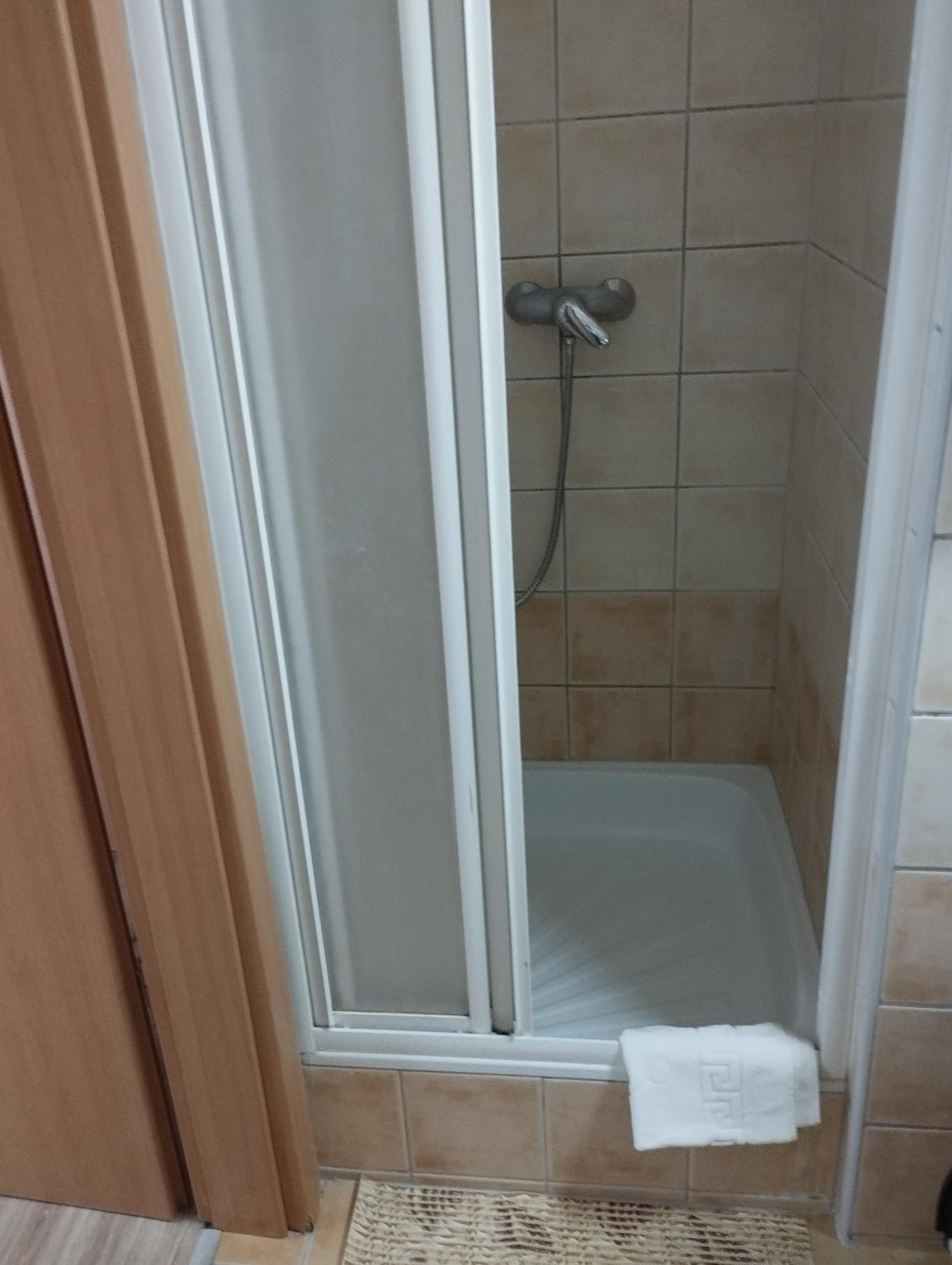 NYUGALOM APARTMAN