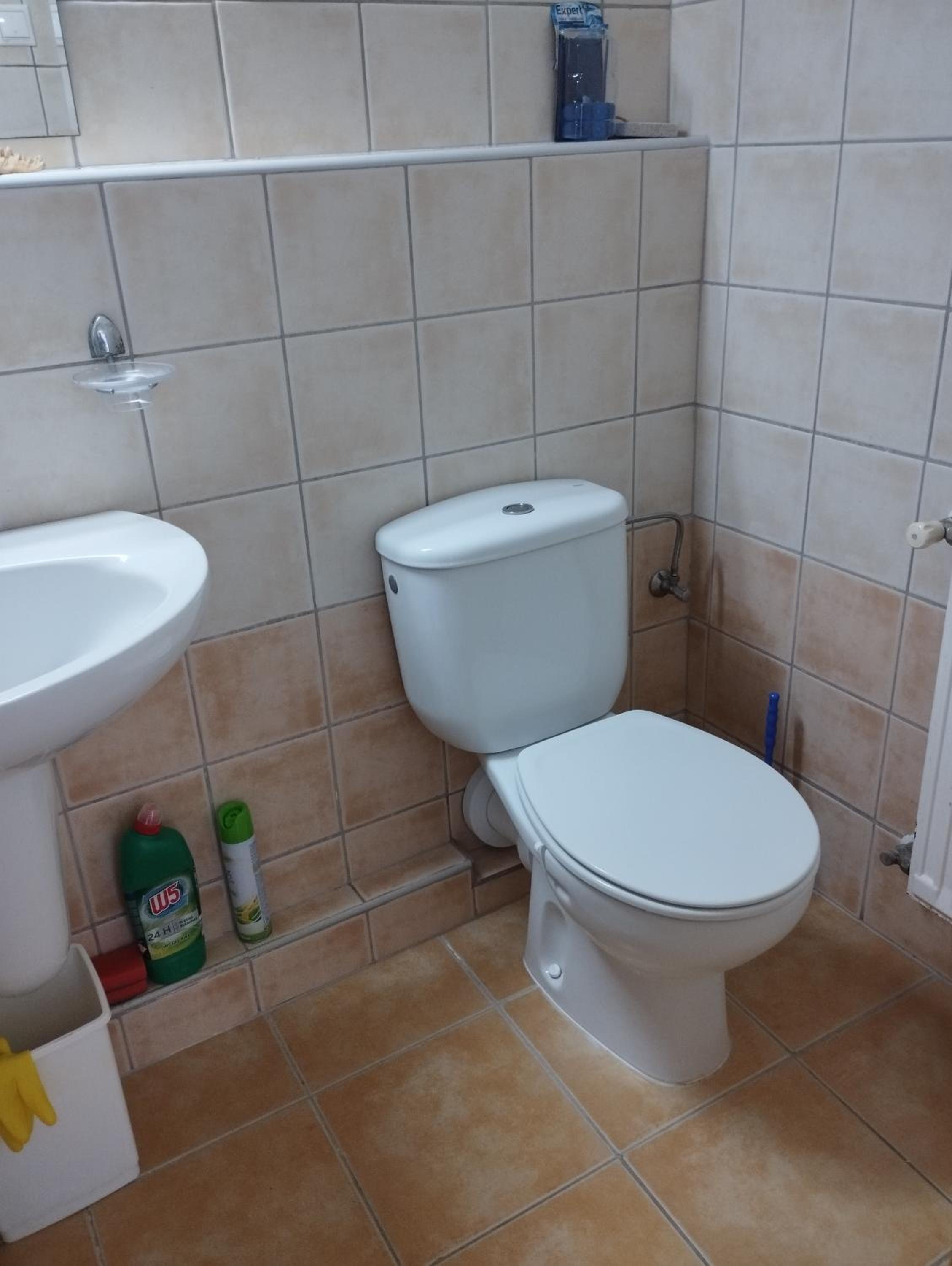 NYUGALOM APARTMAN