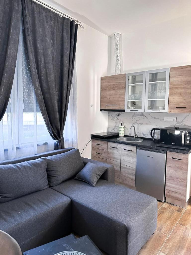 Apartmani M.&.B Luks view 2