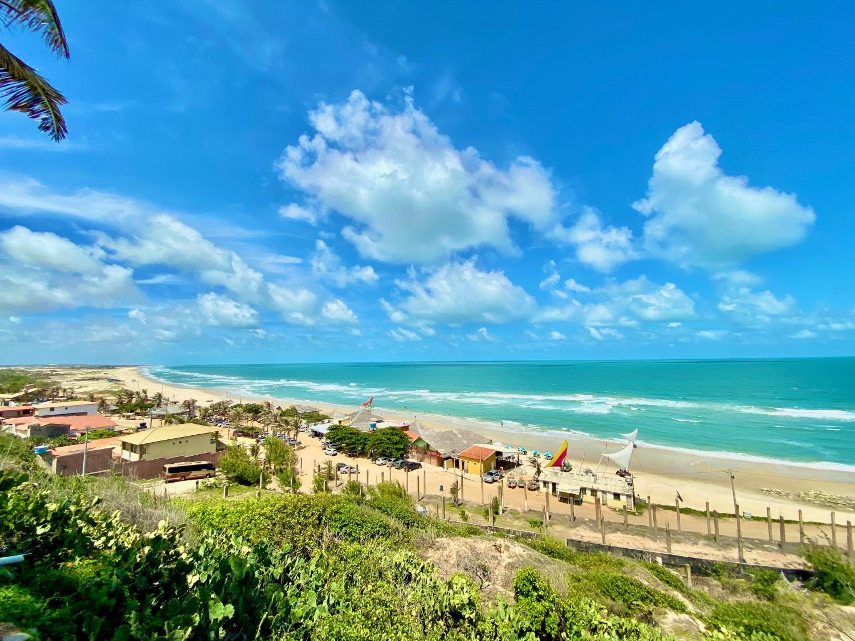 Ap da Tia Fê no paraíso da Praia de Morro Branco