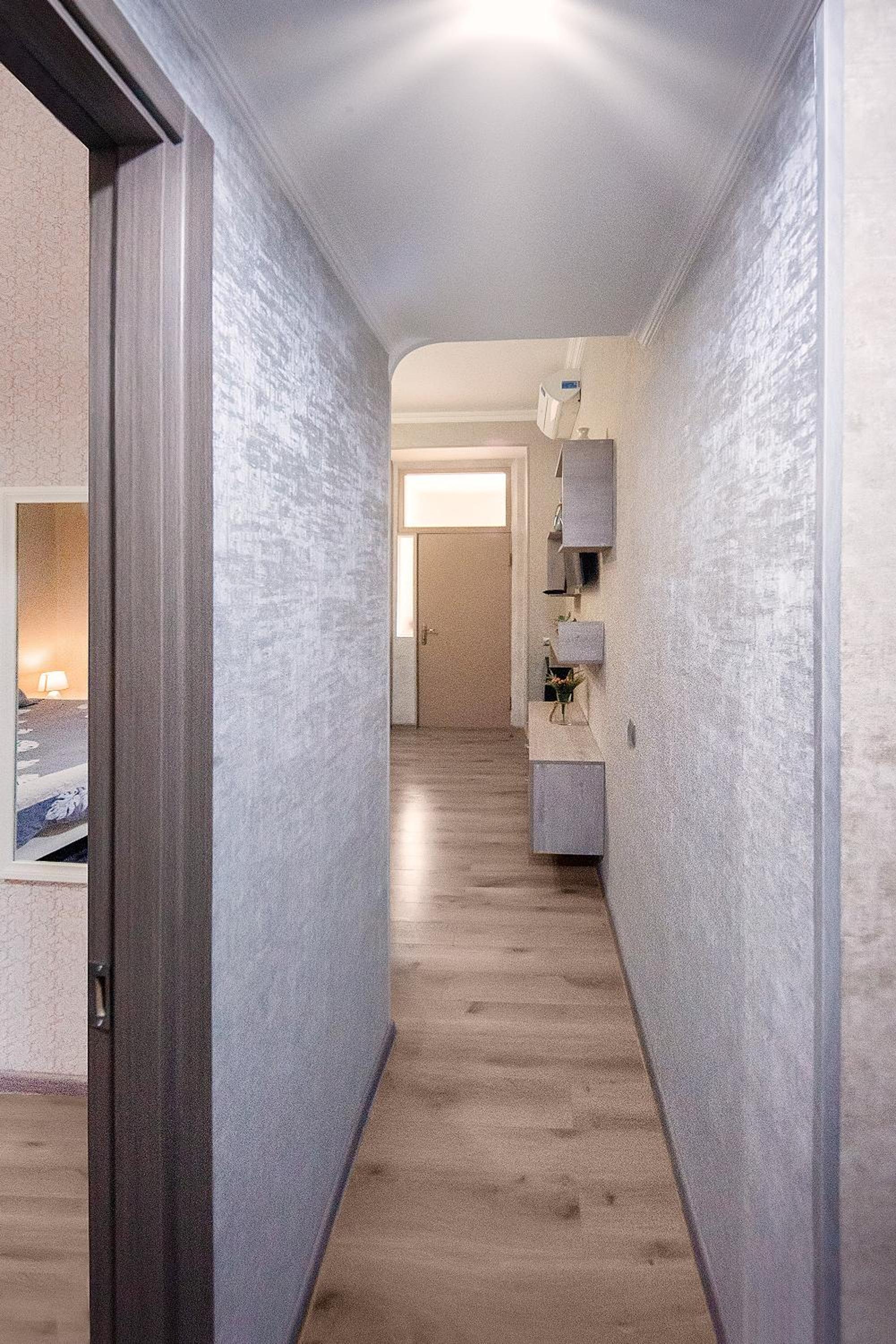 Cozy Qolga apartment in Old Tbilisi view 4