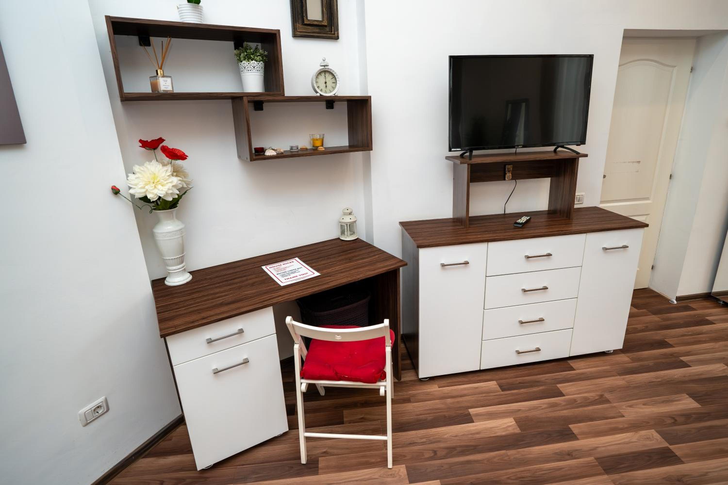 Downtown Central University Apartament - CAL1