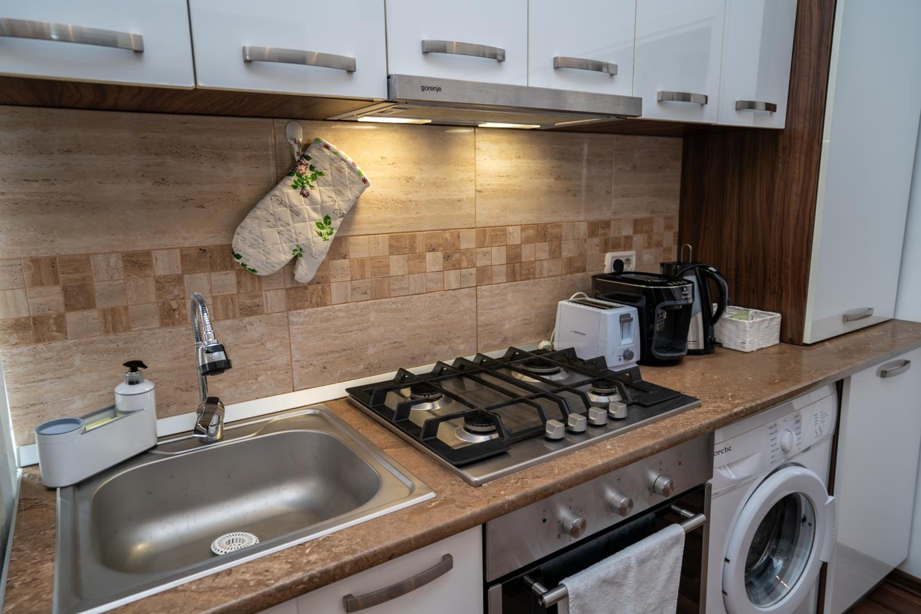 Downtown Central University Apartament - CAL1