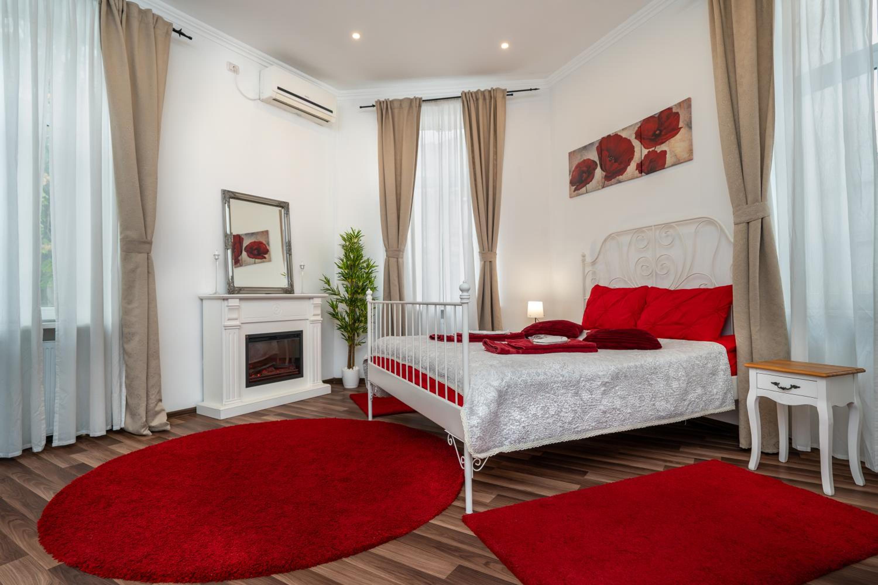 Downtown Central University Apartament - CAL1