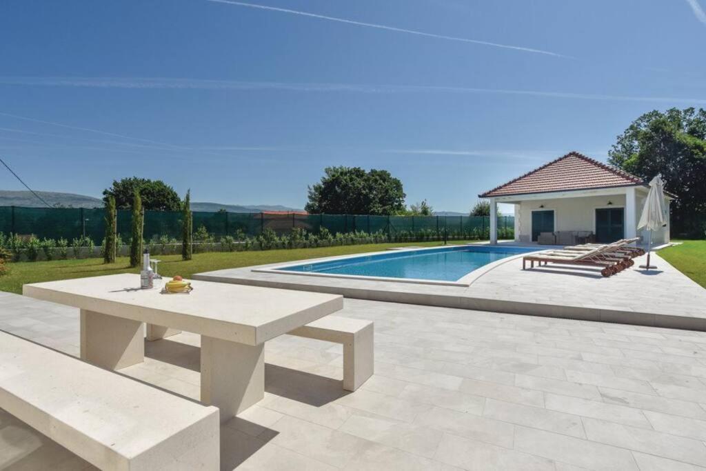 Villa Dalmatia Escape