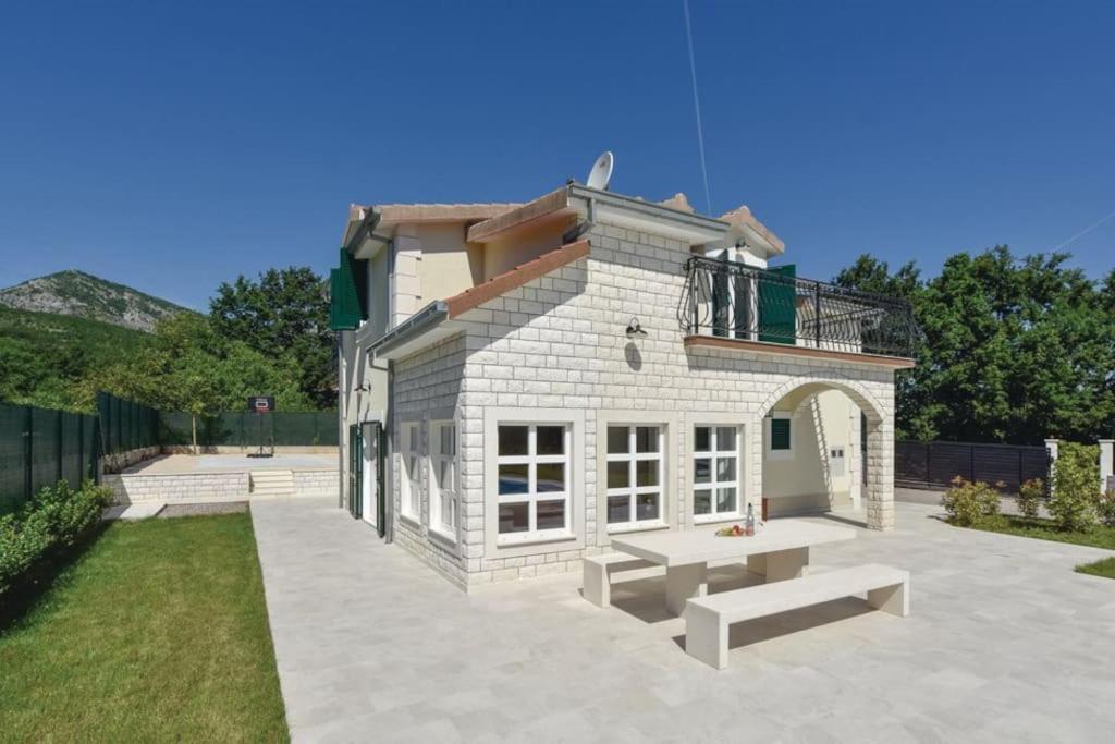 Villa Dalmatia Escape