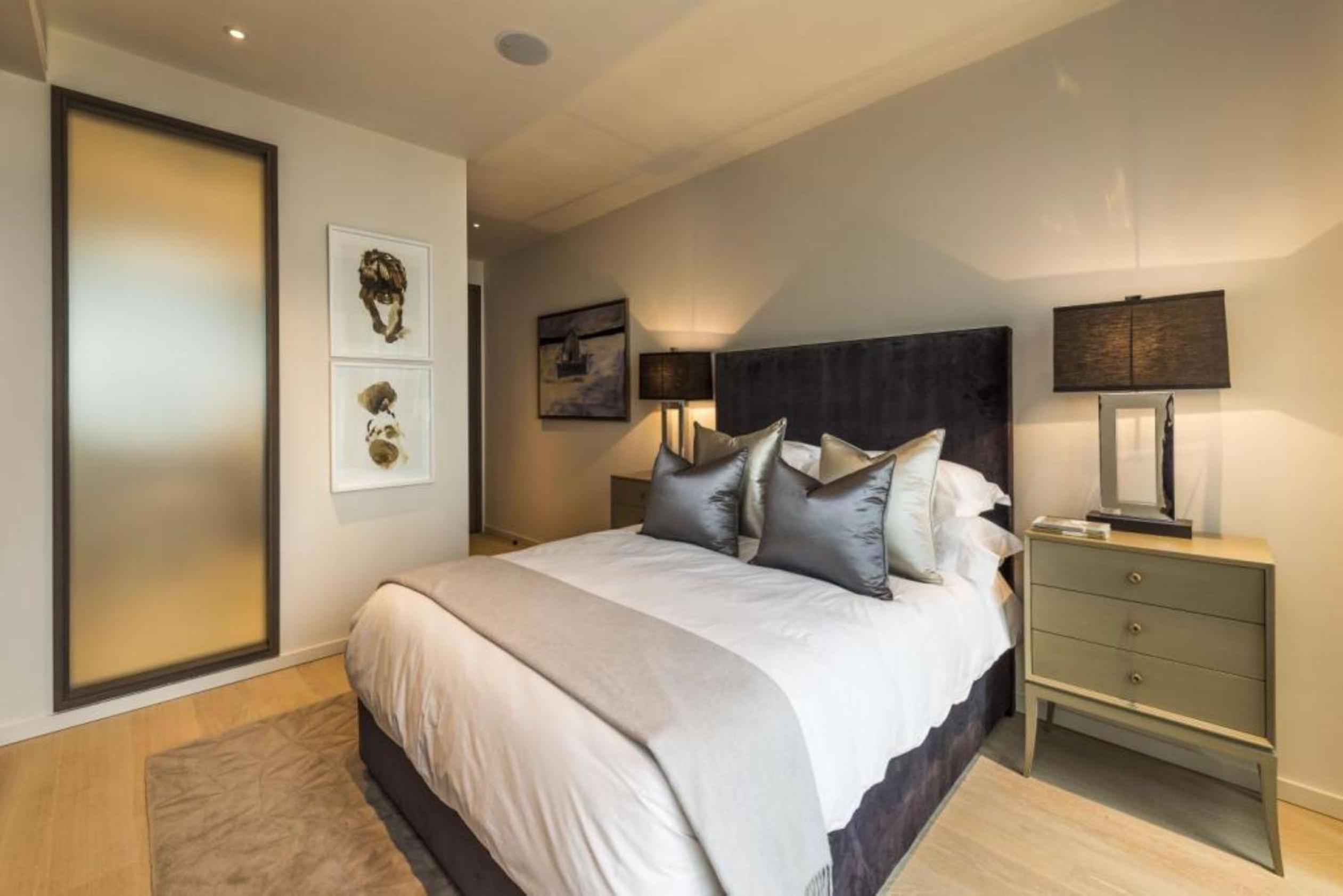 Subpenthouse sleeps 6, Stunning views of Tower Bridge!