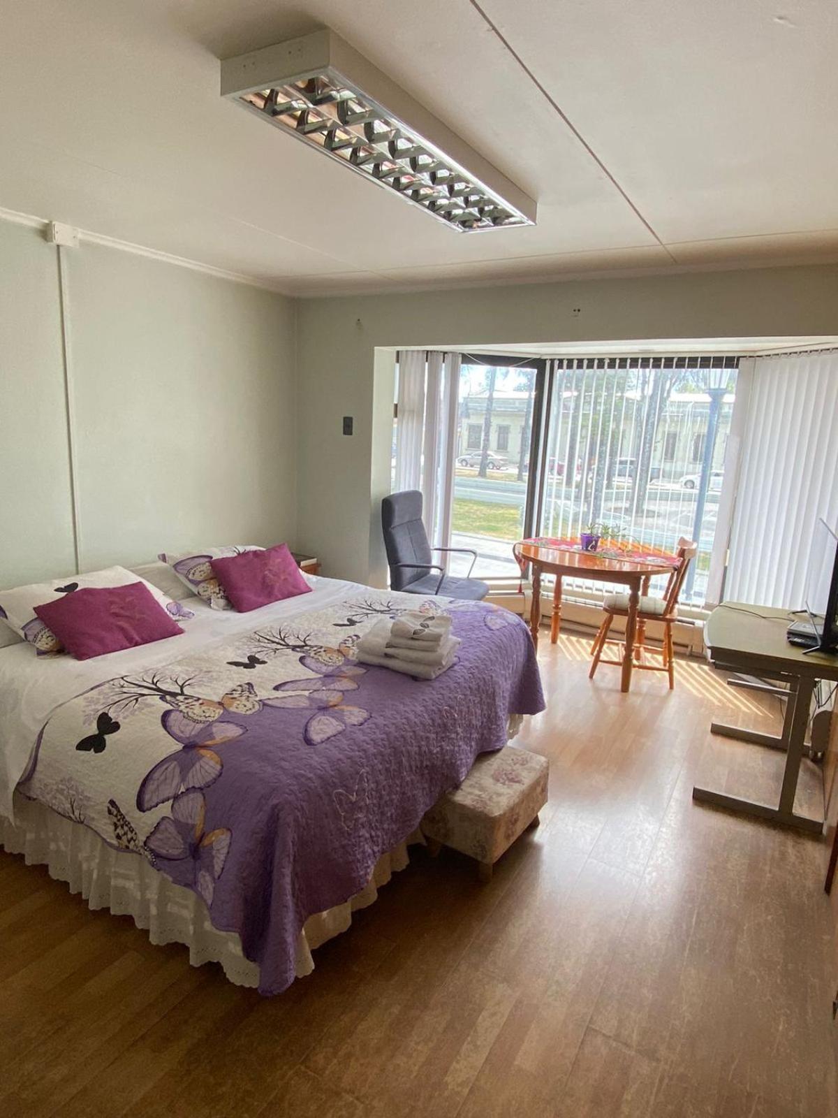 Karol Hostal