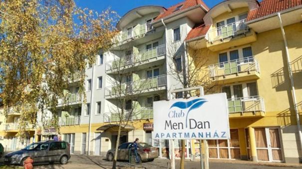 NYUGALOM APARTMAN