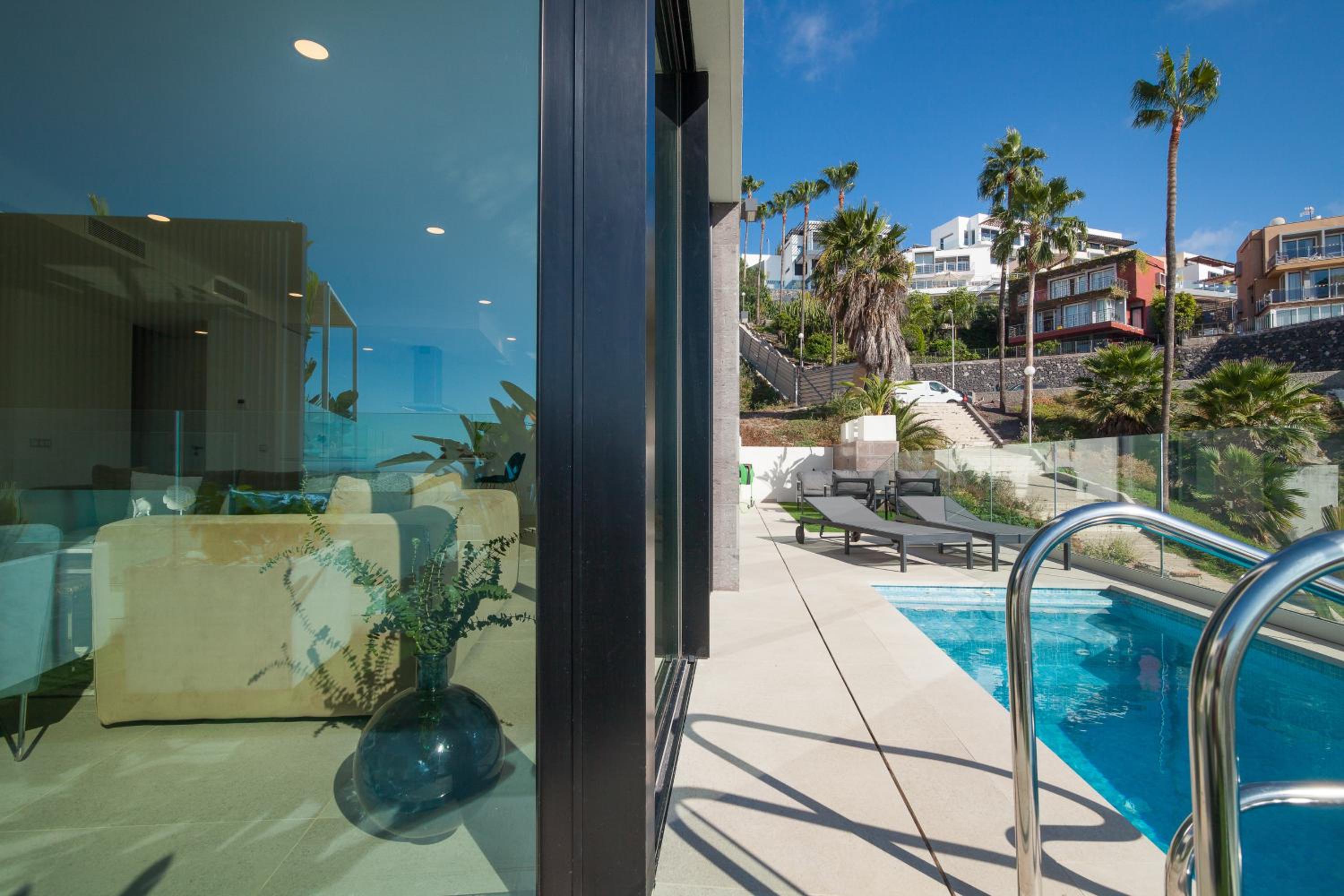 200m² NEW Villa F with private, heated pool and amazing ocean view. photo 4